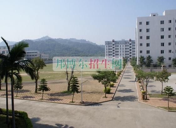 泉州經貿職業技術學院是幾專