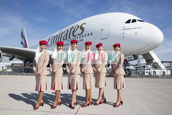 初中畢業學空乘怎樣