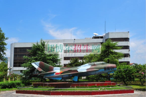 哪個(gè)大專(zhuān)學(xué)校的空乘好