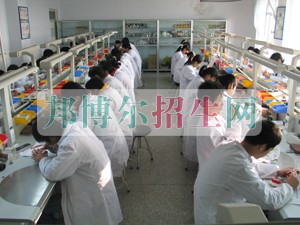 中專口腔醫(yī)學都學什么