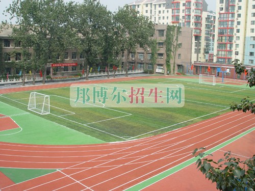 初中沒畢業可以讀職業學校嗎