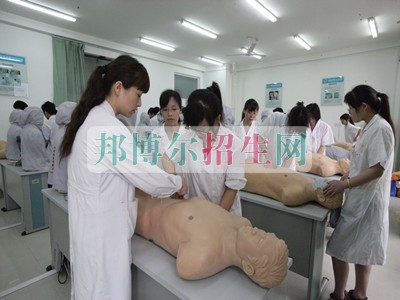 成都市育華職業學校