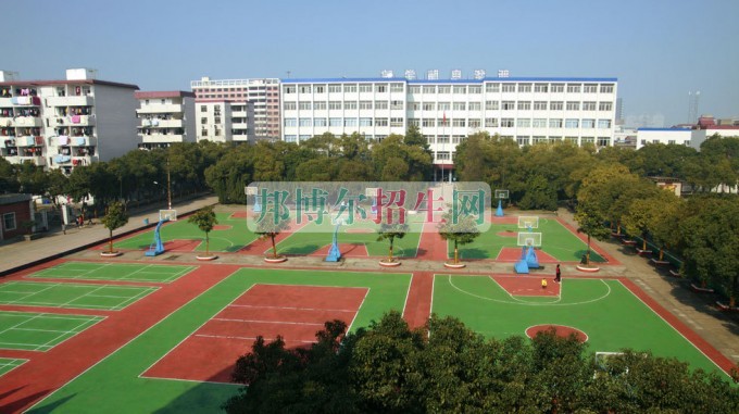 高中畢業職業學校