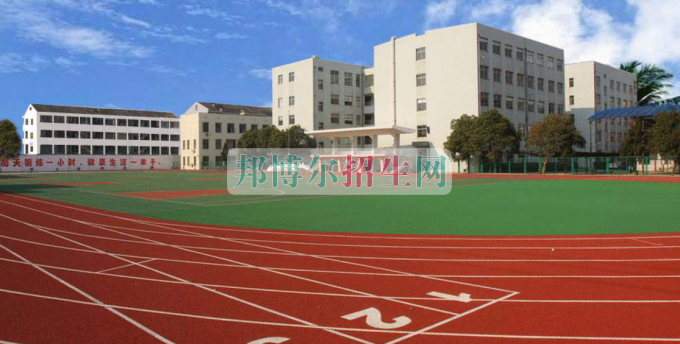 沒有初中畢業證可以讀職業學校嗎