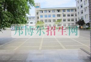 職業學校亂嗎