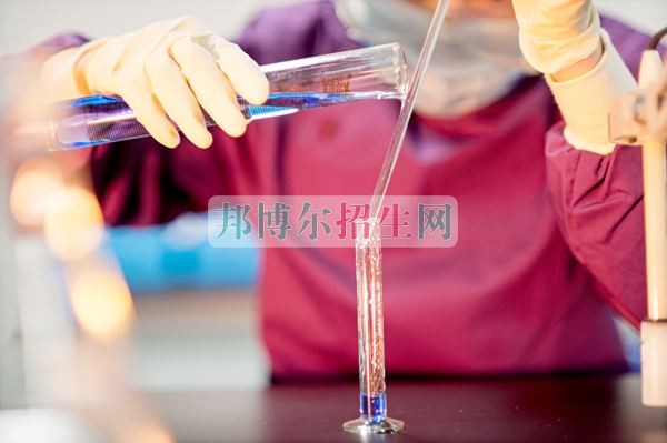 成都比較好的醫學檢驗學校