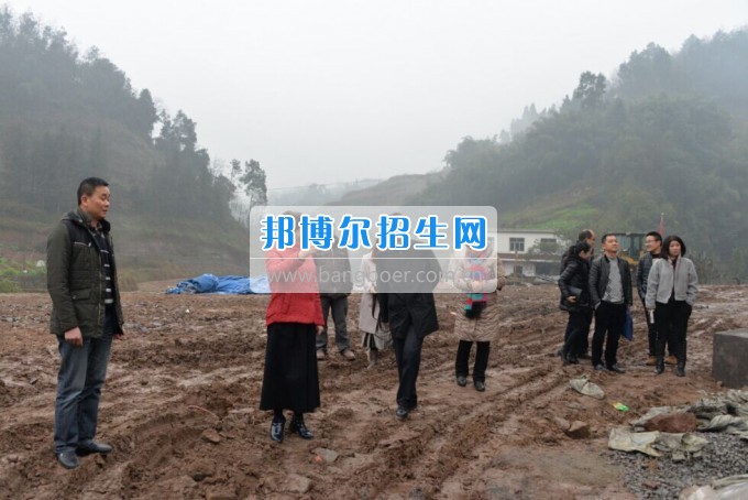 川南幼兒師范高等專科學(xué)校“走基層、送溫暖”活動
