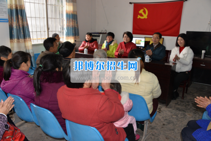川南幼兒師范高等專科學(xué)校“走基層、送溫暖”活動