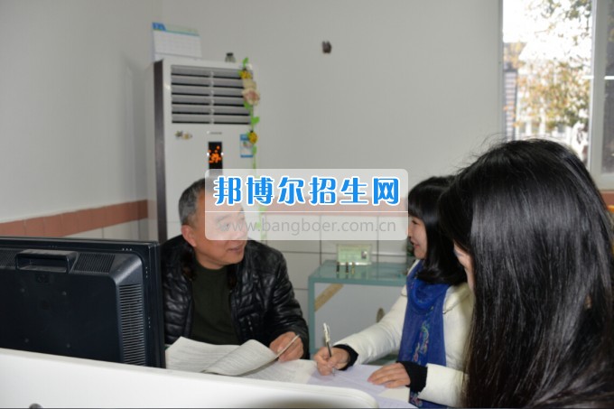 川南幼兒師范高等?？茖W校2017質量年：撲下身子抓落實