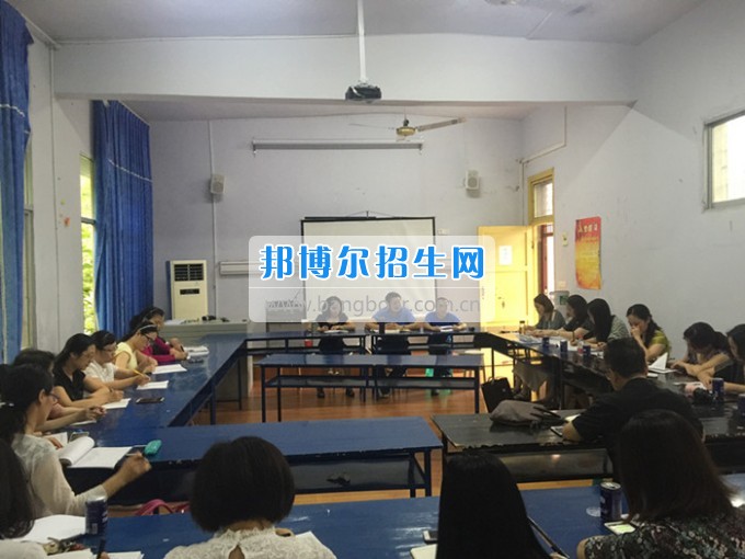 川北醫學院各院系舉行2017屆畢業生師生座談會