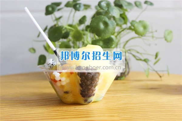 成都希望航空職業(yè)學(xué)校美味冷飲大曝光!據(jù)說(shuō),正數(shù)第三的是同學(xué)們最喜愛(ài)的冷飲!