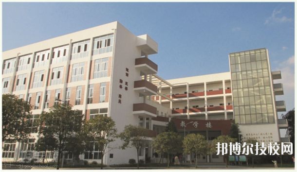 四川經濟貿易學校2018年報名條件、招生對象