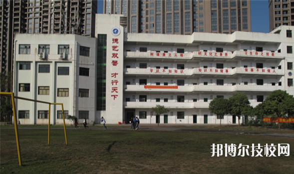 贛州應(yīng)用技術(shù)職業(yè)學(xué)校怎么樣、好不好