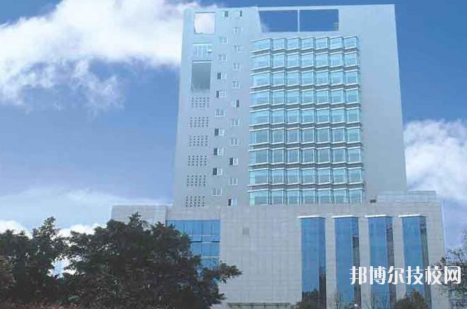 重慶五一高級技工學(xué)校2020年學(xué)費、收費多少