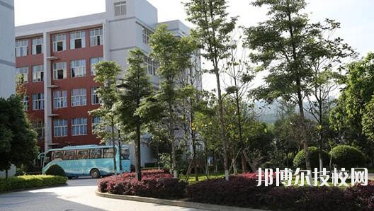 重慶經貿中等專業學校怎么樣、好不好