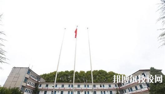 貴陽鐵路工程學校2020年報名條件、招生要求、招生對象