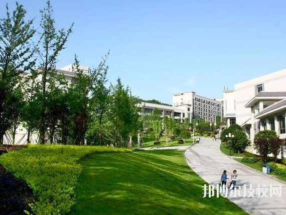 重慶第二交通技工學校2020年報名條件、招生要求、招生對象