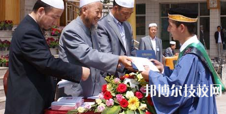 臨夏外國語學校2020年學費、收費多少