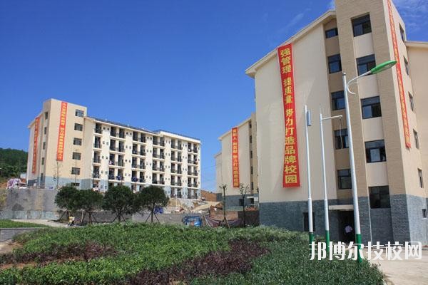 北川羌族自治縣七一職業(yè)中學2020年報名條件、招生要求、招生對象