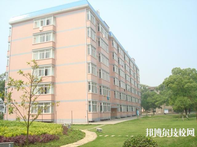 閬中機電職業(yè)學校2020年招生辦聯(lián)系電話