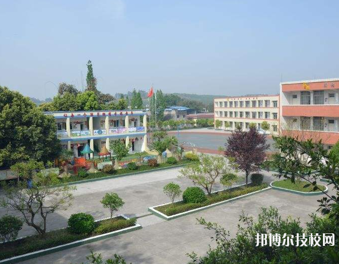 重慶巴南職業教育中心學校怎么樣、好不好
