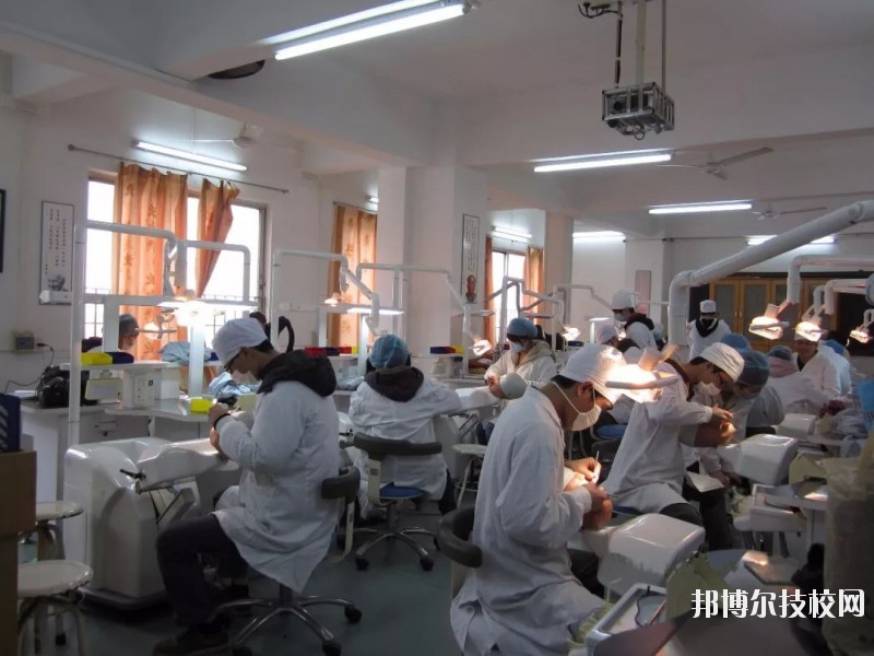 石家莊現代醫學中等專業學校2020年招生辦聯系電話