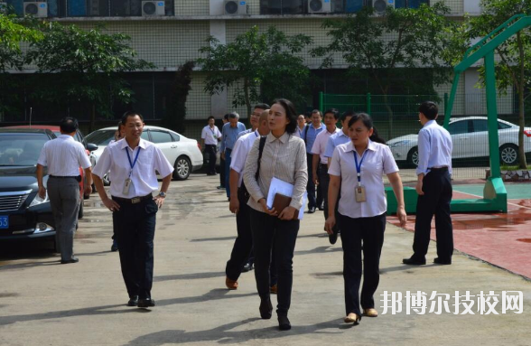 重慶渝北區(qū)竟成中學校2020年報名條件、招生要求、招生對象