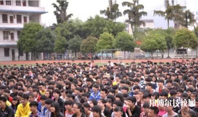 荔波職業高級中學2020年報名條件、招生要求、招生對象