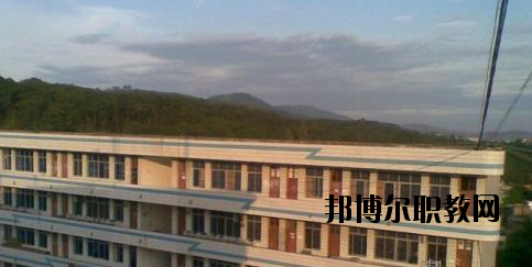 百色工程職業(yè)技術(shù)學(xué)校2020年報(bào)名條件、招生要求、招生對(duì)象
