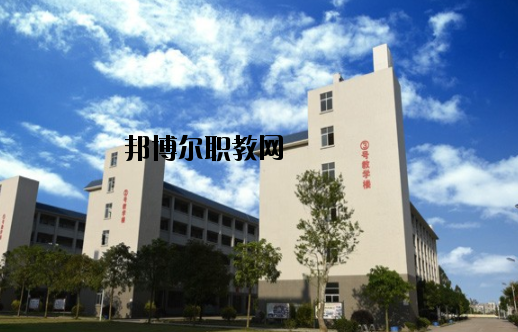 化州職業(yè)技術(shù)學(xué)校2020年報(bào)名條件、招生要求、招生對(duì)象