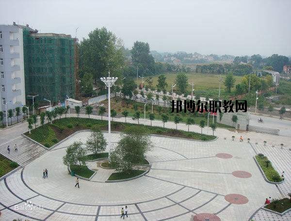 來鳳中等職業(yè)技術學校怎么樣、好不好