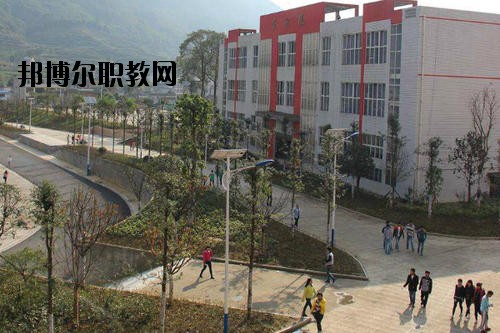 自貢市影視藝術(shù)學(xué)校2020年報名條件、招生要求、招生對象