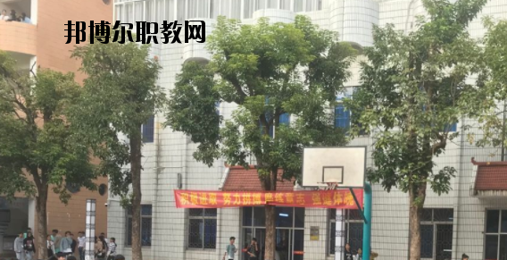 廣西欽州商貿(mào)學校2020年宿舍條件 
