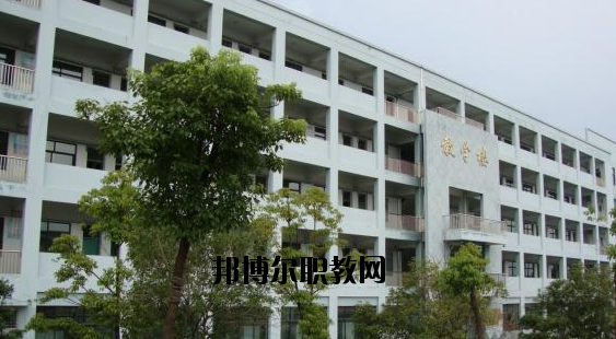 寧波興港職業(yè)高級中學2020年報名條件、招生要求、招生對象