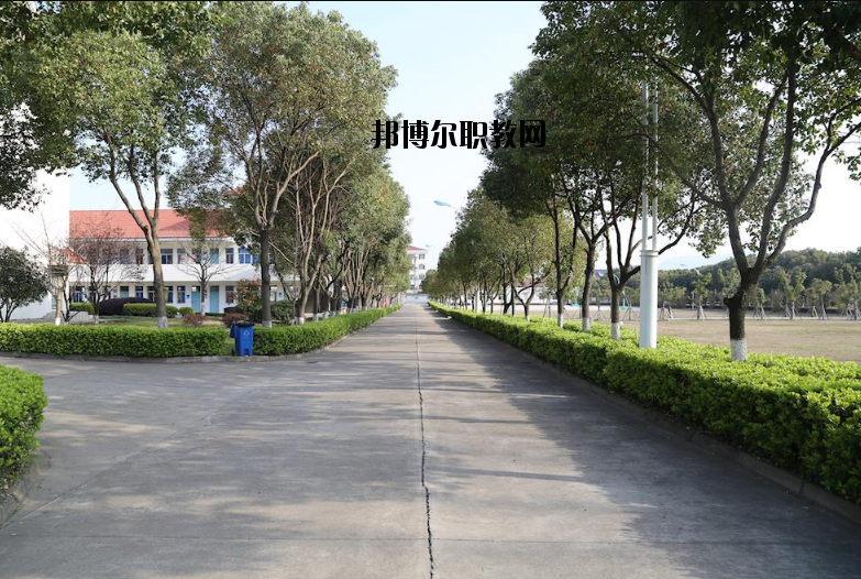 蘇州太湖旅游中等專業學校2020年招生辦聯系電話