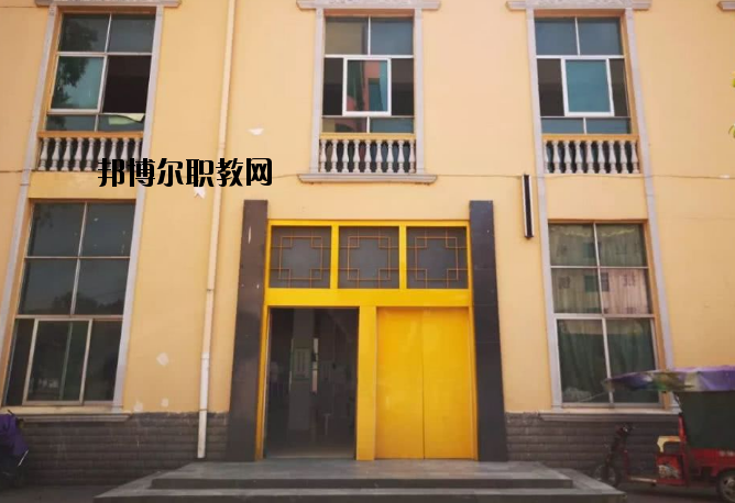 臨川現代教育學校網站網址