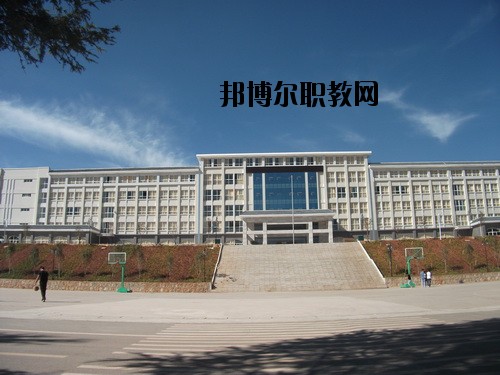 文山職業(yè)高級中學2020年報名條件、招生要求、招生對象