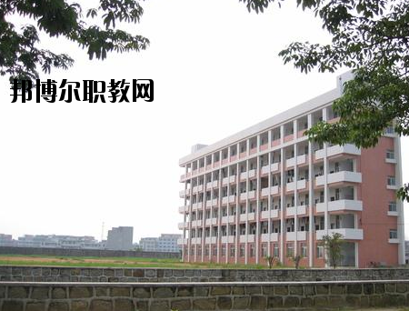 揭陽技工學校2020年報名條件、招生要求、招生對象