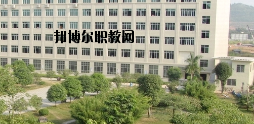 廣西工商技師學(xué)院2020年報名條件、招生要求、招生對象 
