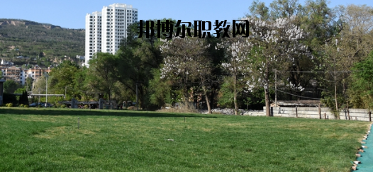 天水岷山技工學(xué)校2020年報名條件、招生要求、招生對象