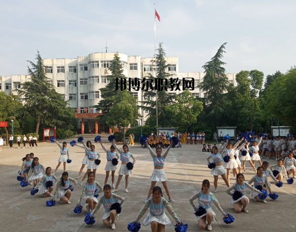 河南南陽(yáng)宛西中等專(zhuān)業(yè)學(xué)校2021年招生辦聯(lián)系電話
