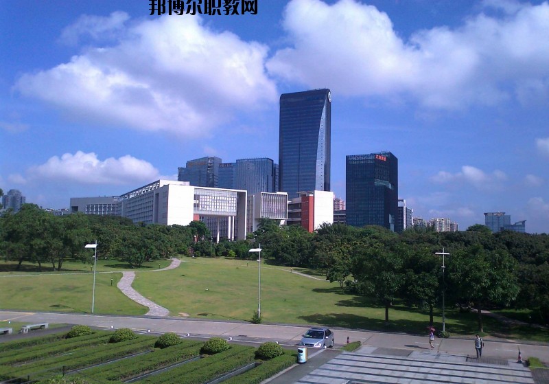 安陸深藍電子工業(yè)技術(shù)學校怎么樣、好不好