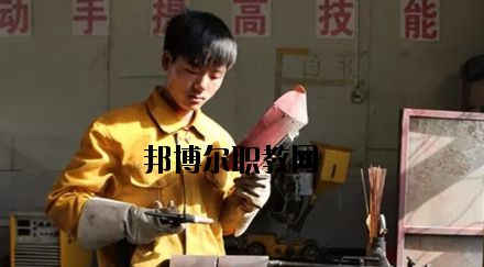 靈臺職教中心2020年報名條件、招生要求、招生對象