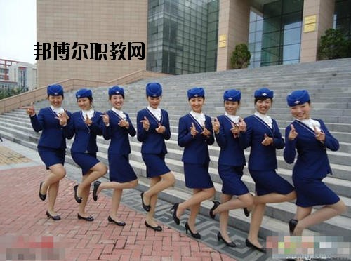 成都翔飛航空職業(yè)技術(shù)學(xué)校2020年報名條件、招生要求、招生對象