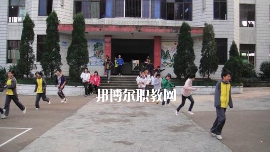 達縣亭子職業高級中學2020年報名條件、招生要求、招生對象