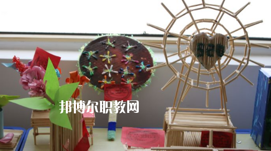 古浪縣大靖職業(yè)技術(shù)教育中心2020年學費、收費多少