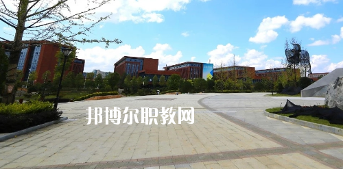 貴州輕工職業技術學院中專部怎么樣、好不好