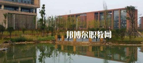 貴州工業(yè)職業(yè)技術(shù)學(xué)院中專部2020年報(bào)名條件、招生要求、招生對(duì)象