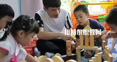 貴州2020年幼師學校適合女生學嗎
