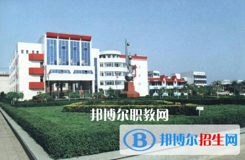 潢川幼兒師范學(xué)校2021年報名條件、招生要求、招生對象